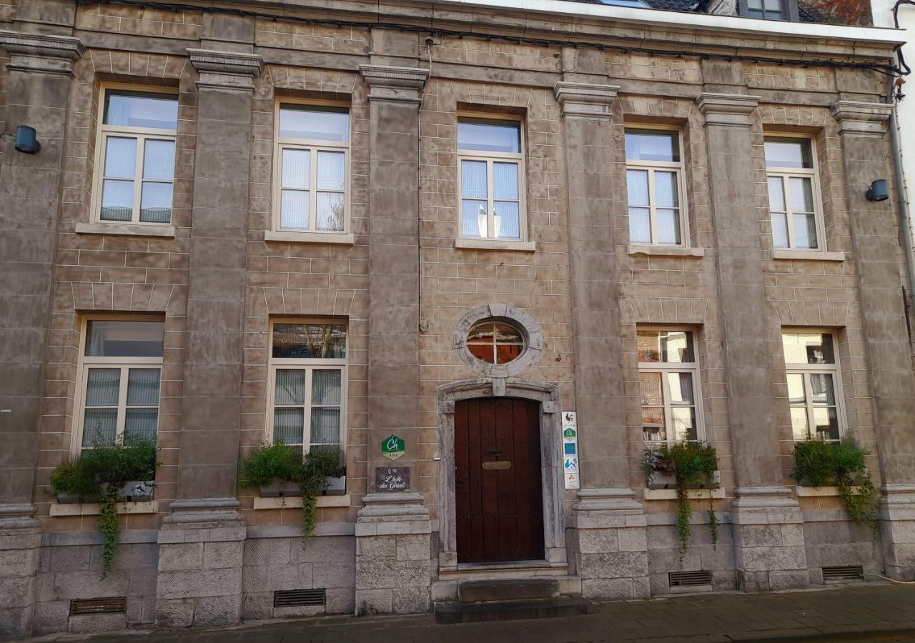 L'Hote Des Geants Ат Экстерьер фото